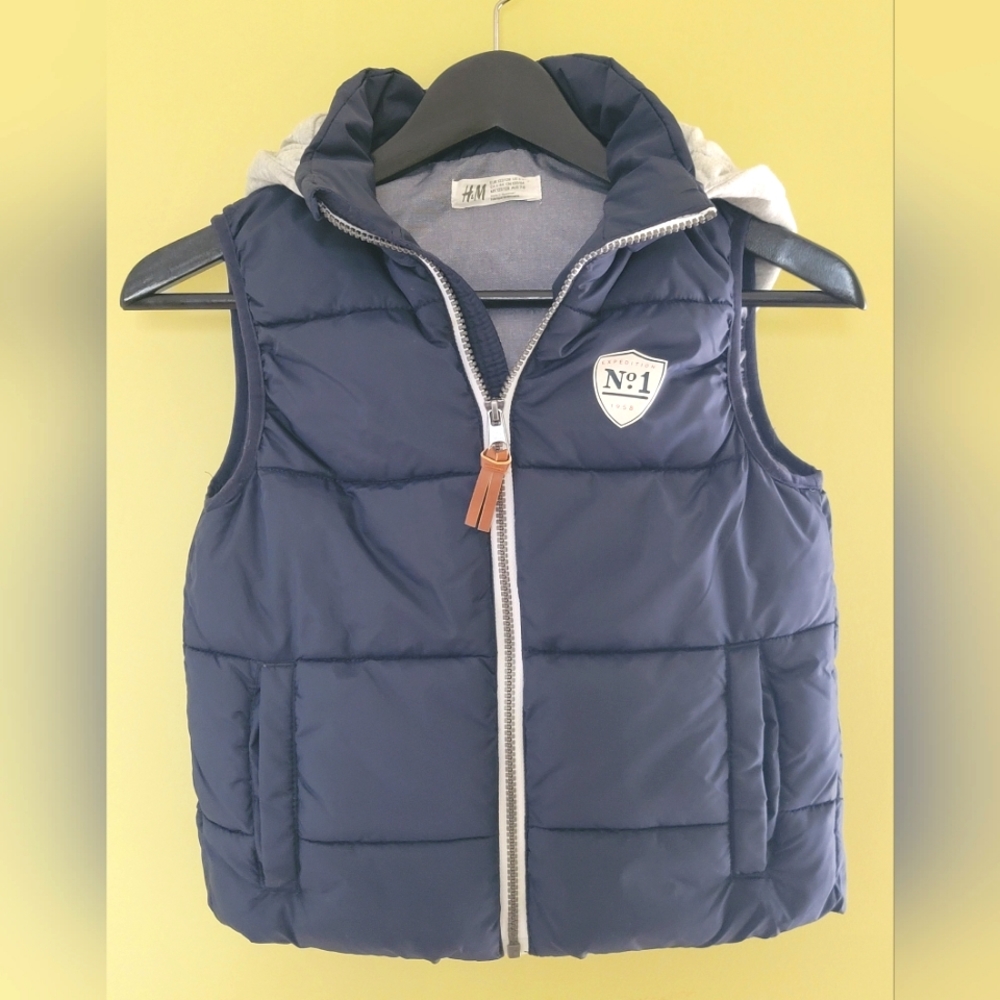 NWOT H&M Boys Puffer vest full zip pockets